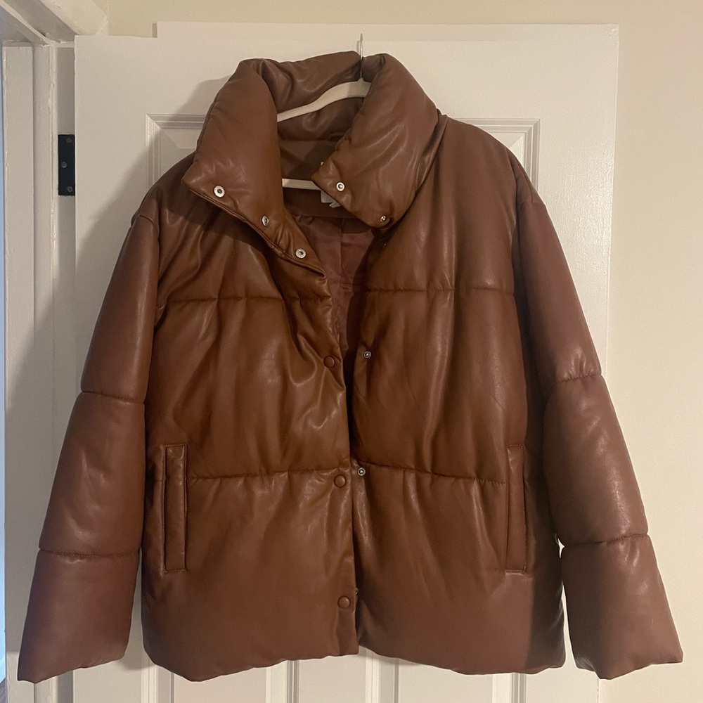 Brown puffer jacket, size Large